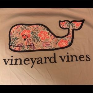 Women’s Vineyard Vines Tshirt